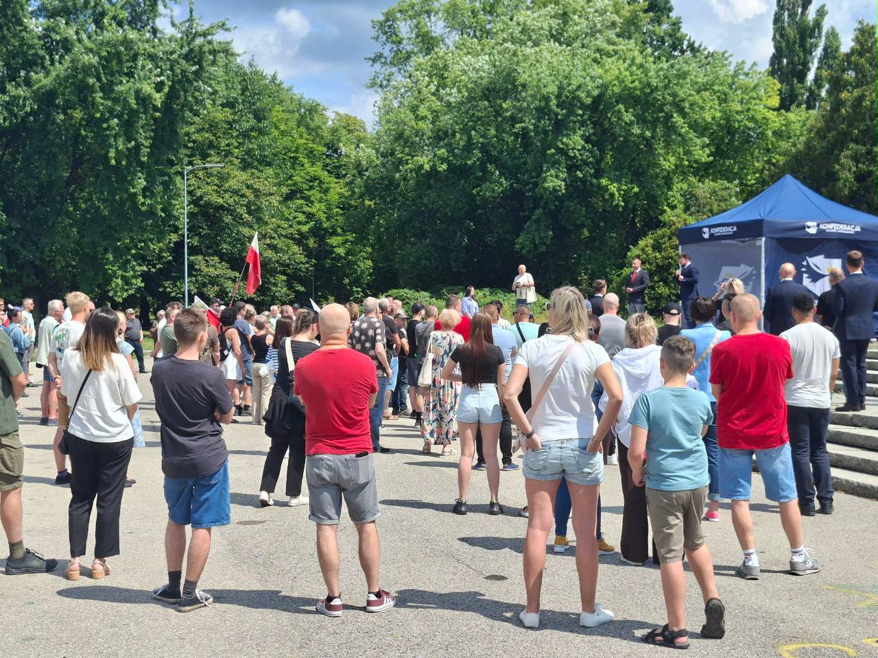 Sosnowiec. Manifestacja pod hasłem: „Stop imigracji”. 19 lipca 2025.