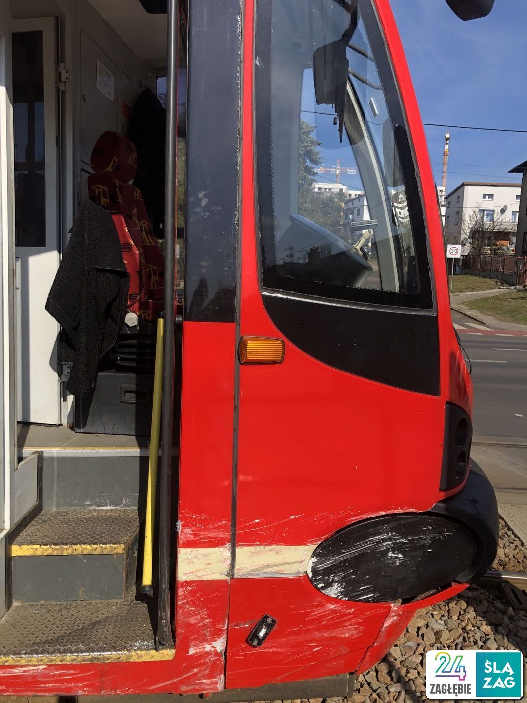 Sosnowiec. Zderzenie tramwaju z samochodem na skrzyżowaniu ulic: generała Władysława Andersa i Lipowej. 12 marca 2025.