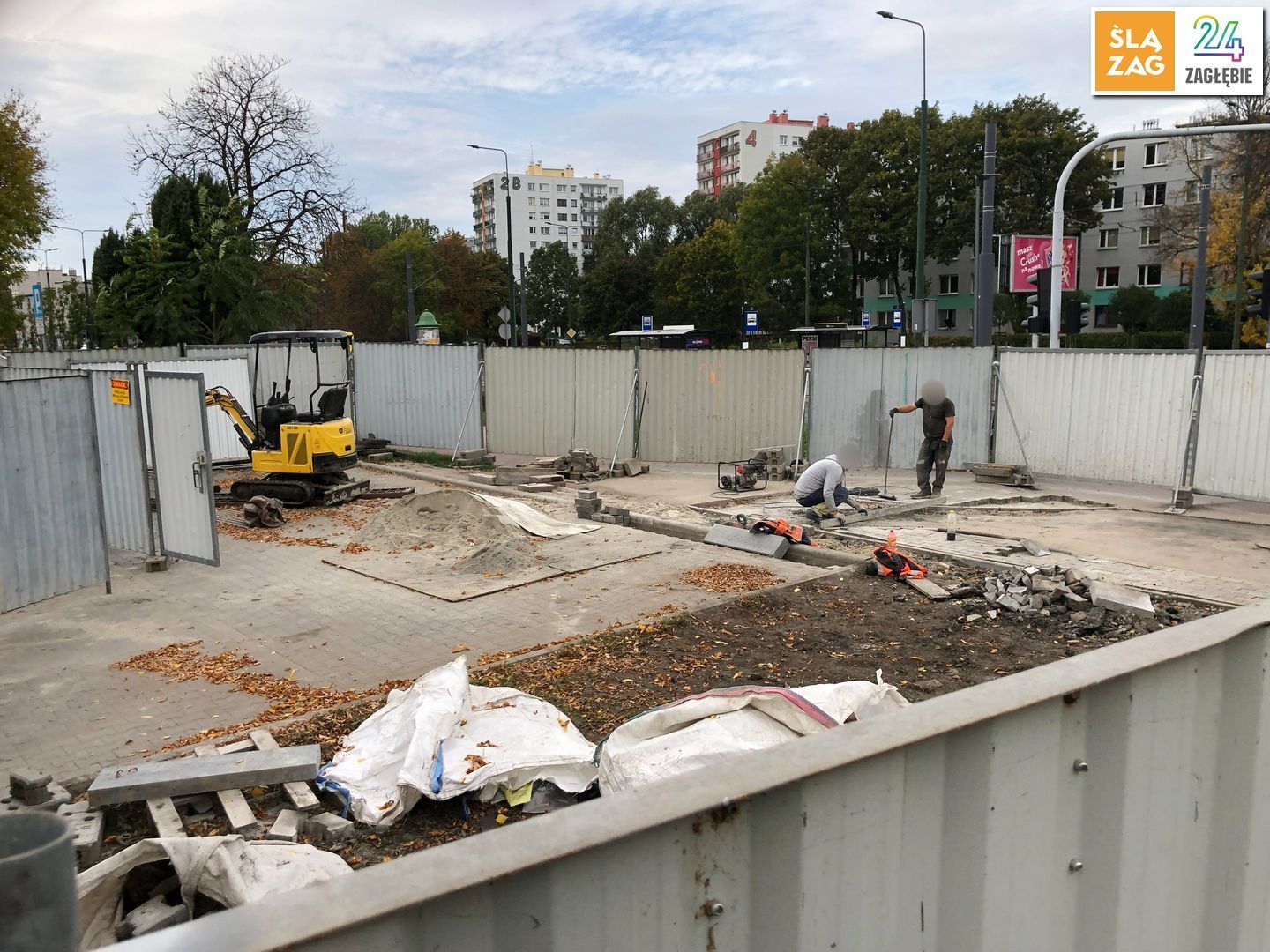 Sosnowiec. Roboty ziemne na drodze dla rowerów i chodniku przy ulicy 1 Maja, przy skrzyżowaniu z ulicą Partyzantów. 8 października 2026