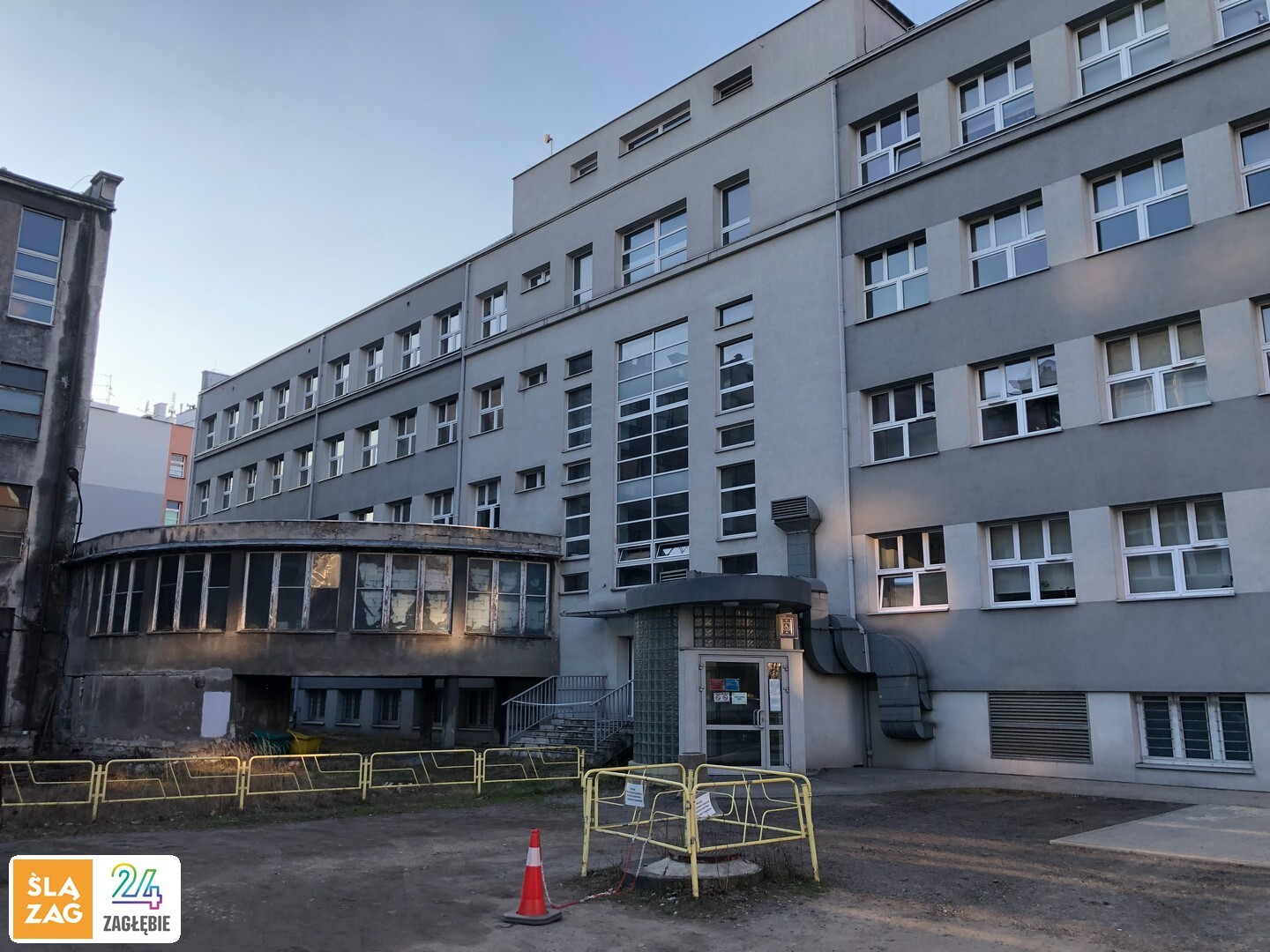Sosnowiec. Ulice 3 Maja 33 / Adama Śmigielskiego. Dawny Szpital Miejski Nr 2. 13 marca 2026