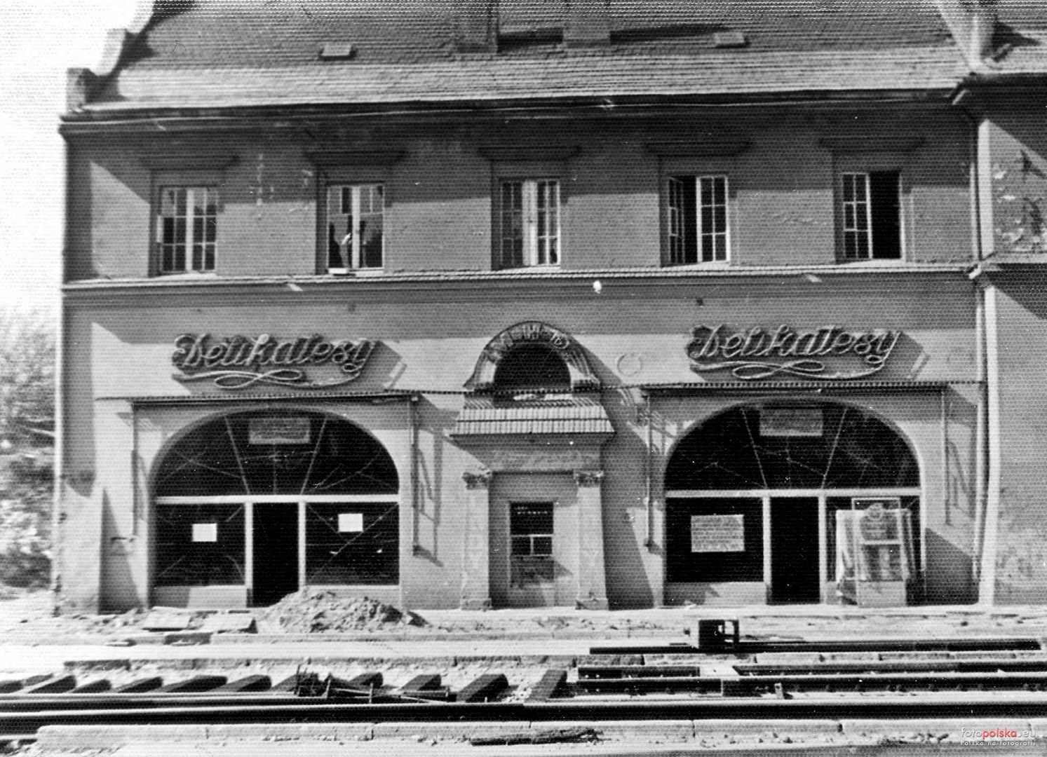 Sosnowiec. Ulica Czerwonego Zagłębia. Dom Czterech Kupców. Lata 1972-1973.