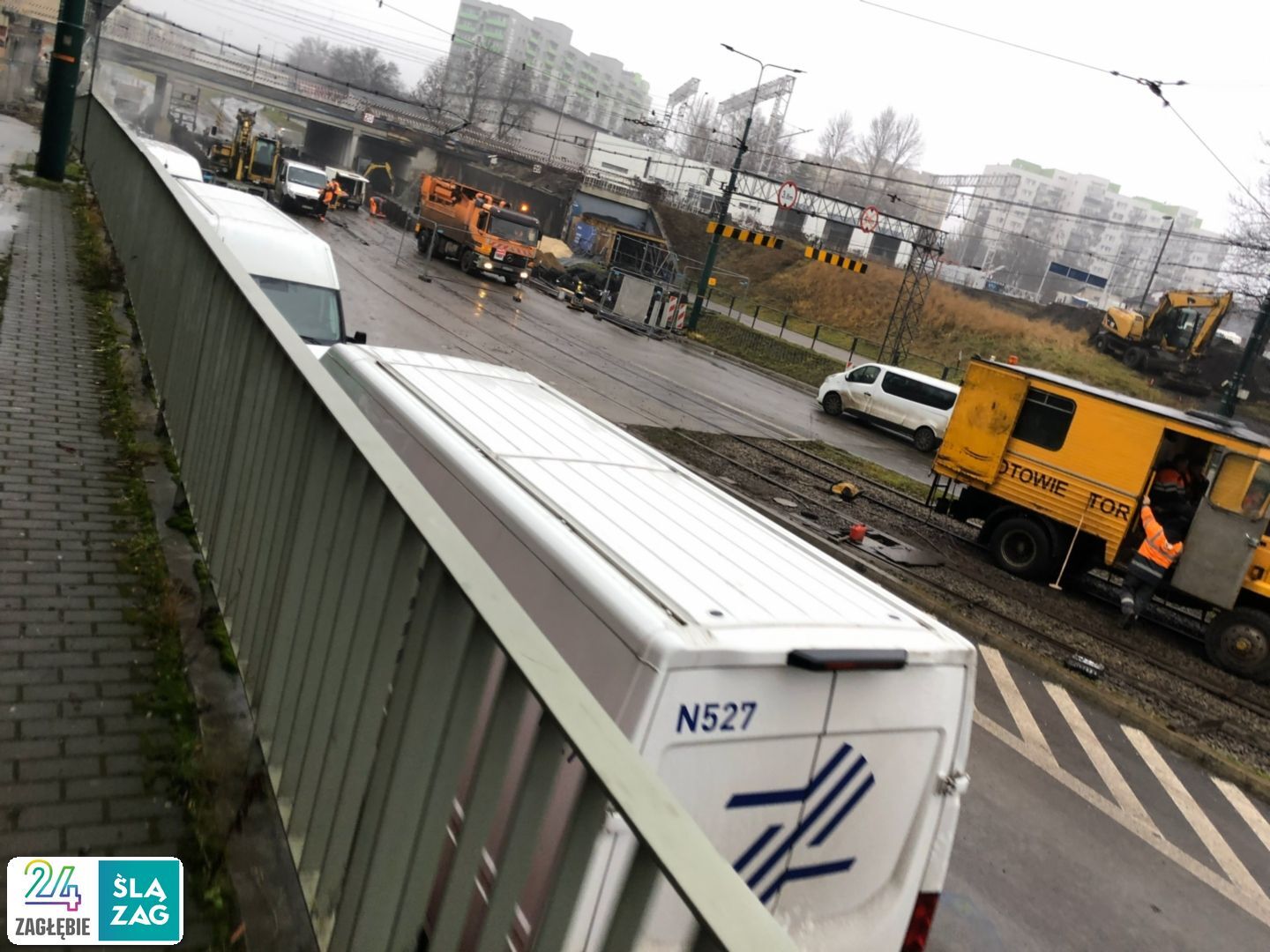 Sosnowiec. Ulica Józefa Piłsudskiego. Wiadukt kolejowy na dwa dni przed przywróceniem ruchu. 11 grudnia 2025.