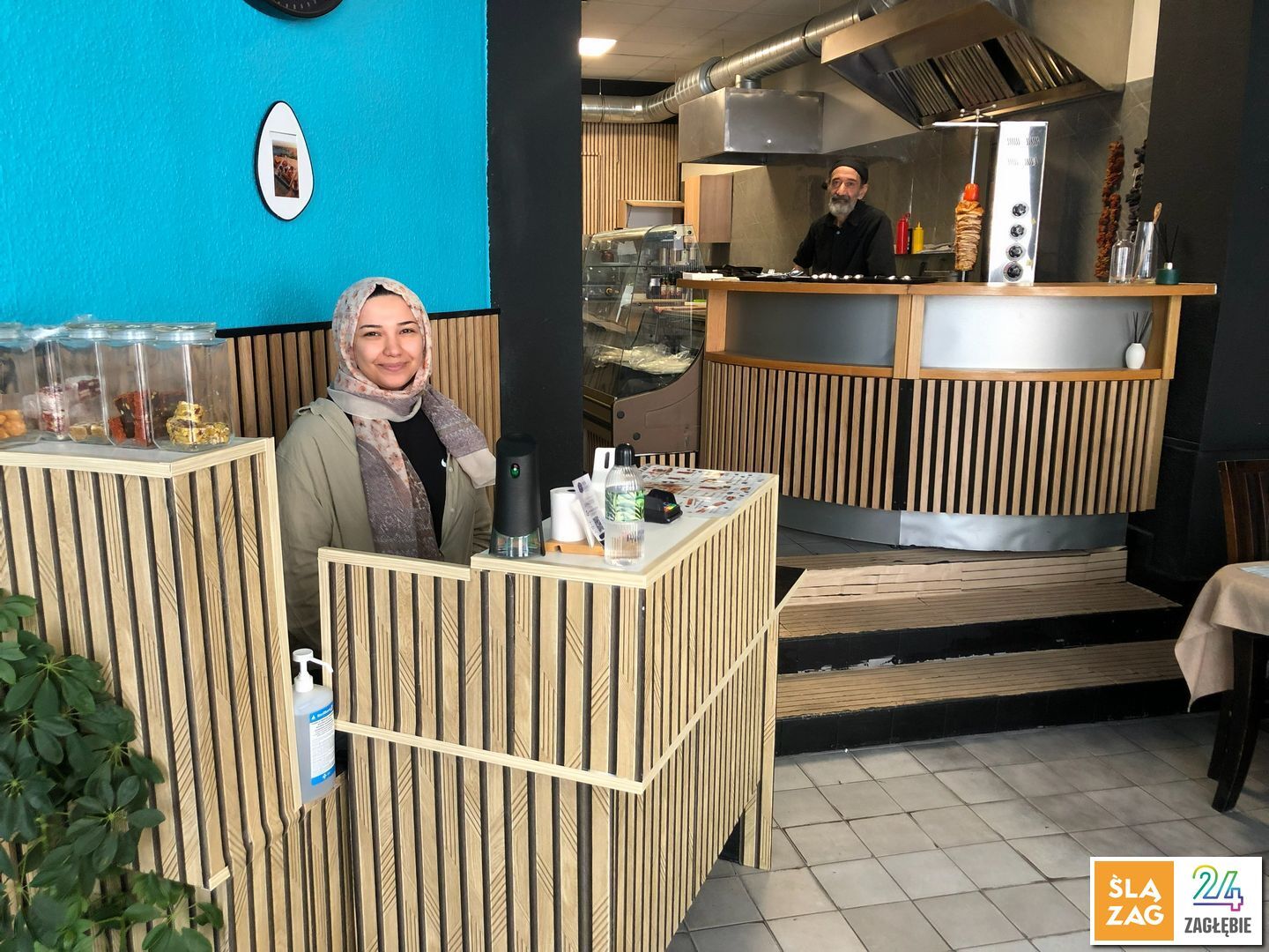 Sosnowiec. Restauracja »Pan Dado« przy ulicy Modrzejowskiej 33/1. Personel. 3 lipca 2026