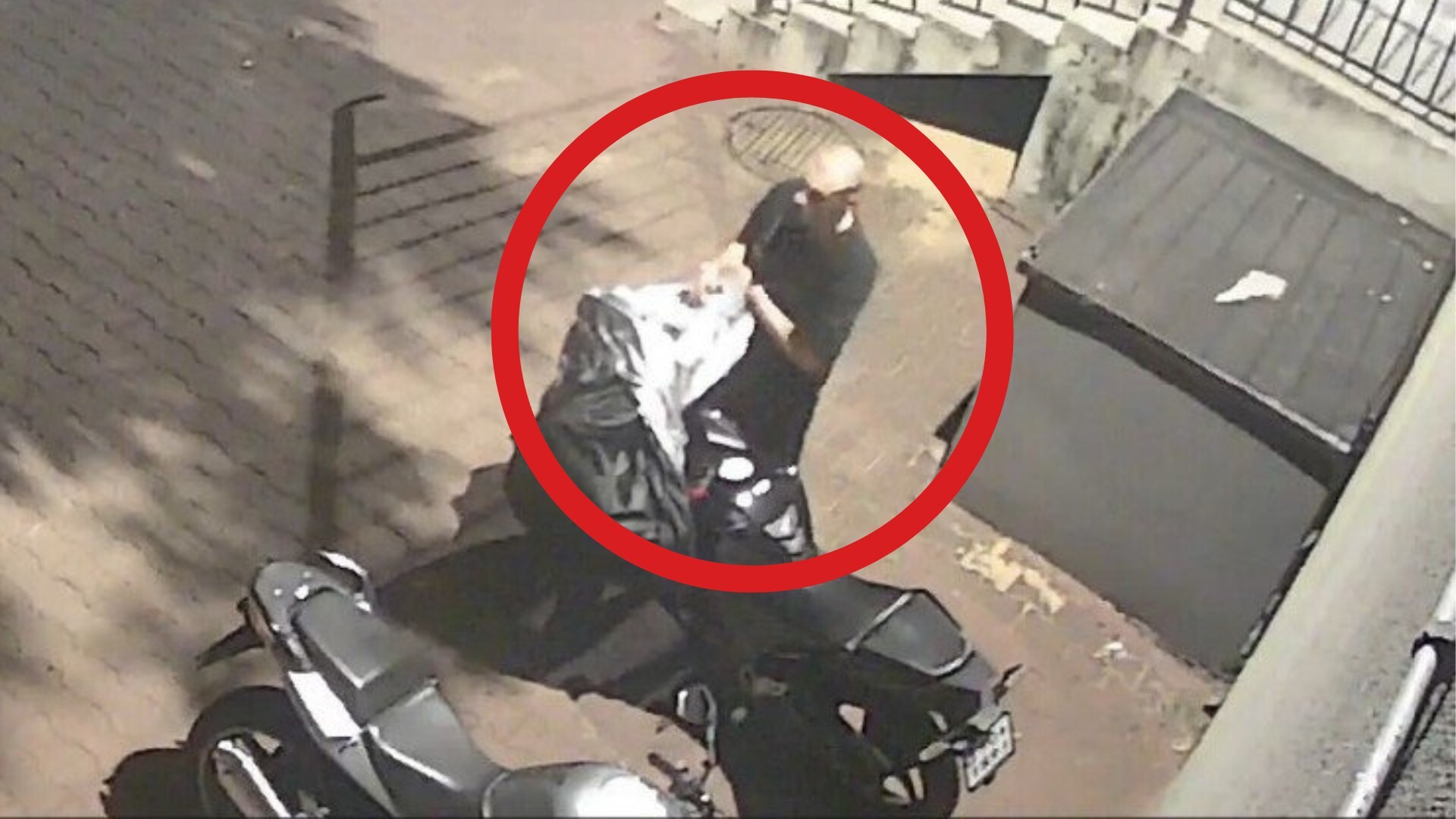 Próbował ukraść motocykl. Nie wiadomo, czy był marki Ogar, ale złodziej to z pewnością „nieogar”. Odszedł z niczym, ale narobił szkód na 7 tysięcy złotych