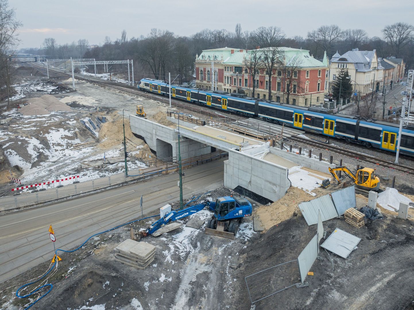 Sosnowiec. Przebudowa linii kolejowej e65. Wiadukt nad ulicą Stefana Żeromskiego. 20 lutego 2026
