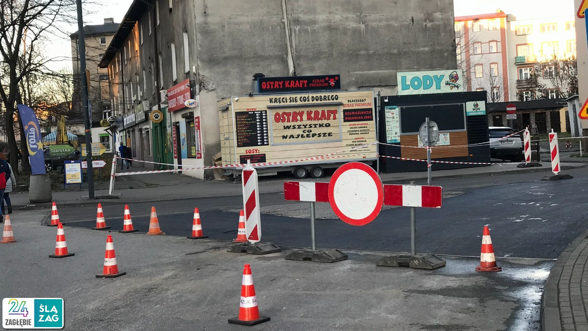Sosnowiec. Ulica Szklarniana – remont jezdni i chodnika. 6 listopada 2025.