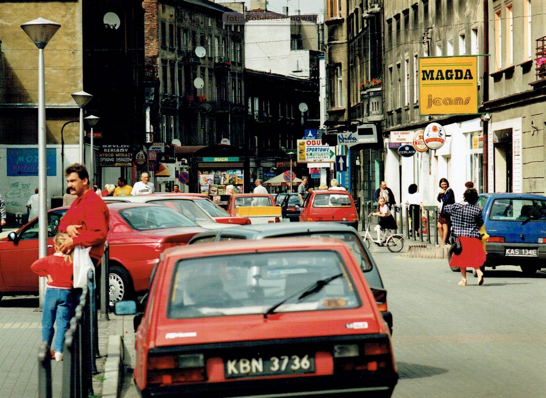 Sosnowiec. Ulica Targowa. Widok w kierunku ulicy Modrzejowskiej. Lata 1997 – 2001.