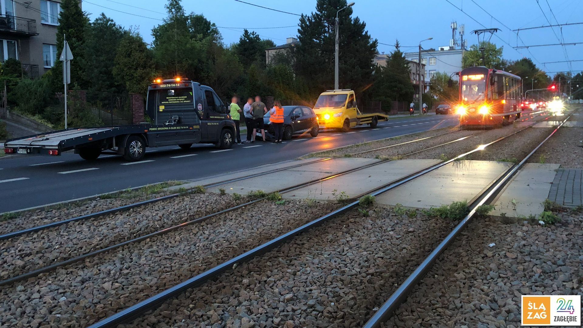 Znowu dzwon tramwaju i samochodu przy tej samej ulicy. Wina kierowcy oczywista, ale czy tam jest bezpiecznie? GALERIA