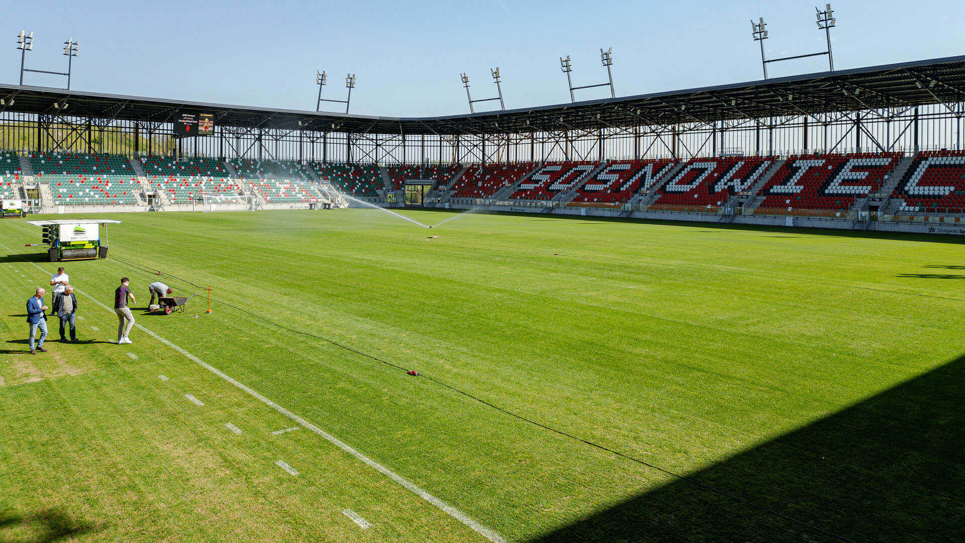 Sosnowiec. Zagłębiowski Park Sportowy. Nowa murawa hybrydowa na stadionie piłkarskim, 6 maja 2026