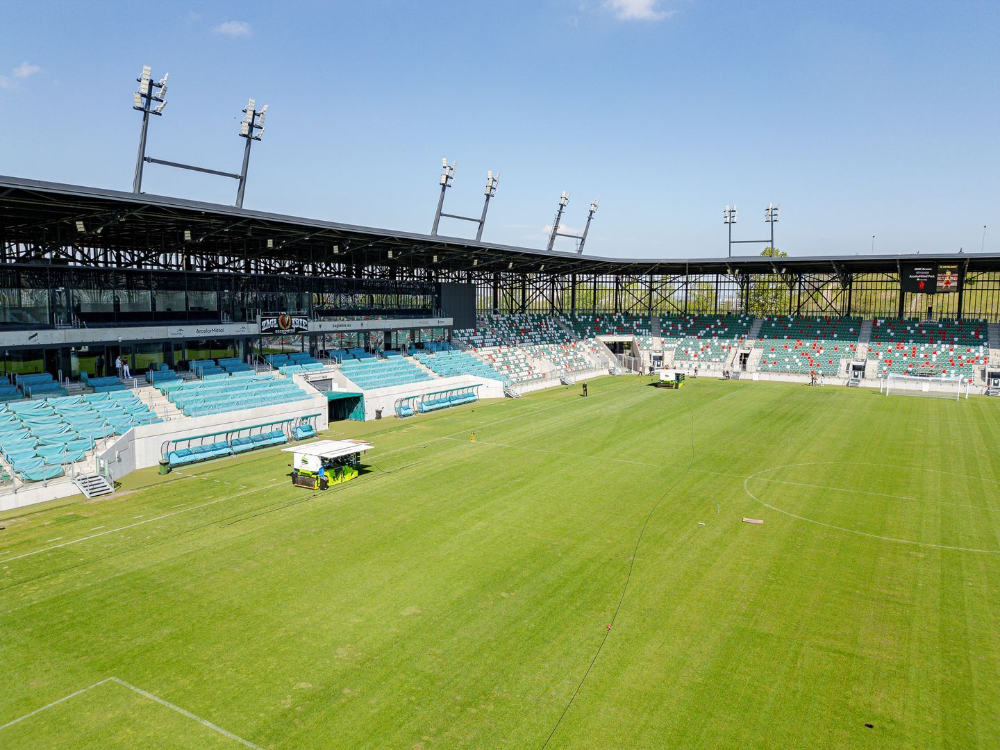 Sosnowiec. Zagłębiowski Park Sportowy. Nowa murawa hybrydowa na stadionie piłkarskim, 6 maja 2026