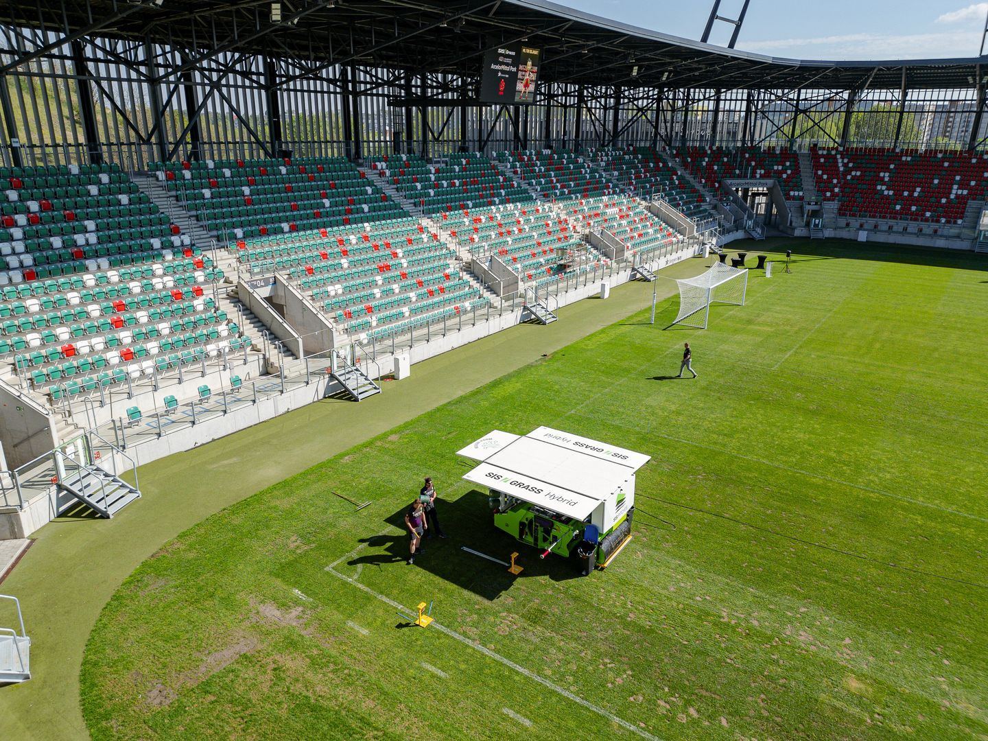 Sosnowiec. Zagłębiowski Park Sportowy. Nowa murawa hybrydowa na stadionie piłkarskim, 6 maja 2026