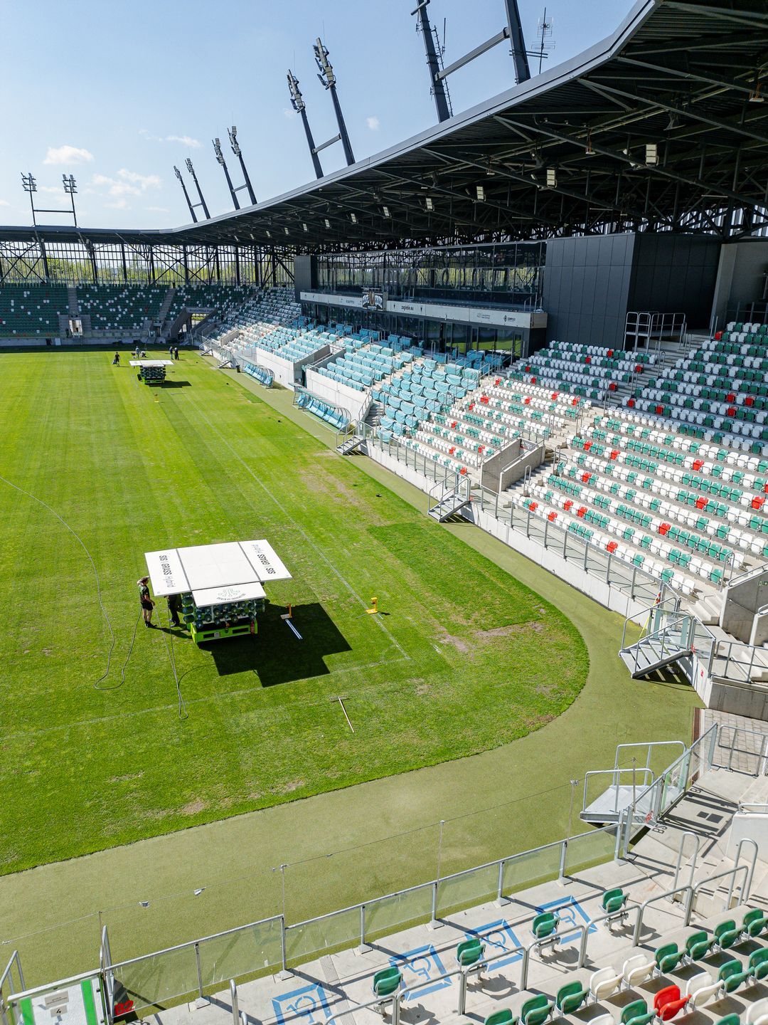 Sosnowiec. Zagłębiowski Park Sportowy. Nowa murawa hybrydowa na stadionie piłkarskim, 6 maja 2026