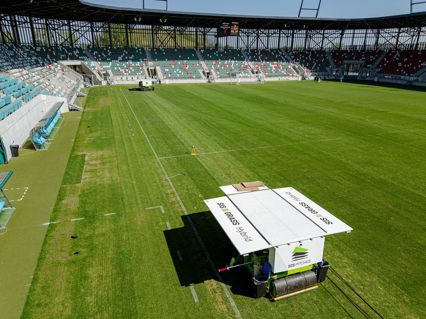 Sosnowiec. Zagłębiowski Park Sportowy. Nowa murawa hybrydowa na stadionie piłkarskim, 6 maja 2026