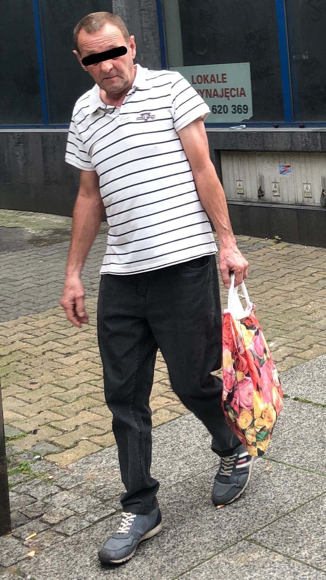 Sosnowiec. Złodziej na ulicy Modrzejowskiej. Ukradł buty ze sklepu! 15 lipca 2025.