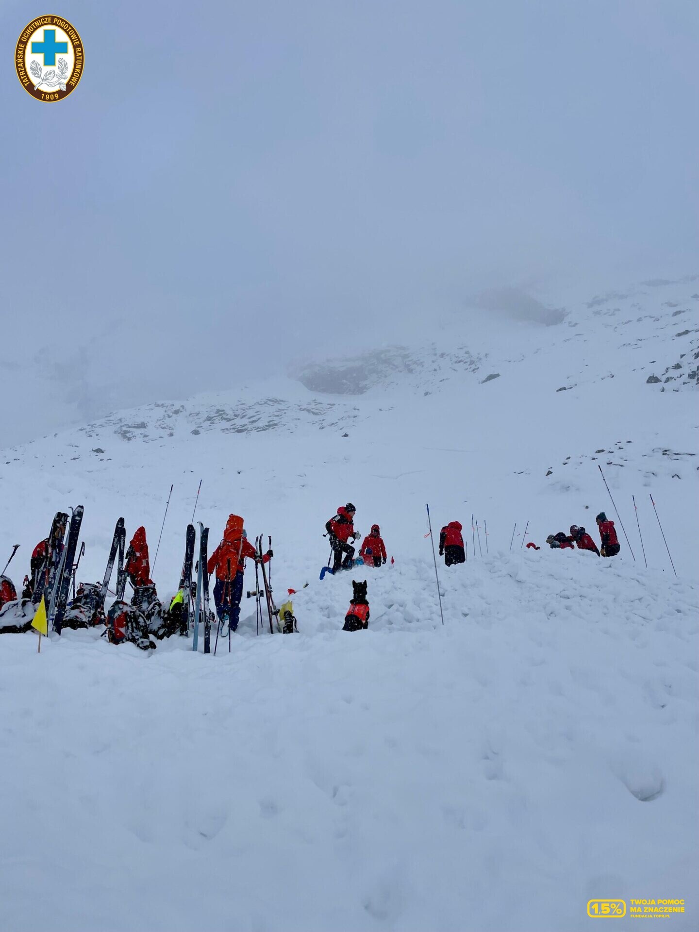 Tatry. Turysta z Sosnowca zginął pod lawiną śnieżną. 15 lutego 2026