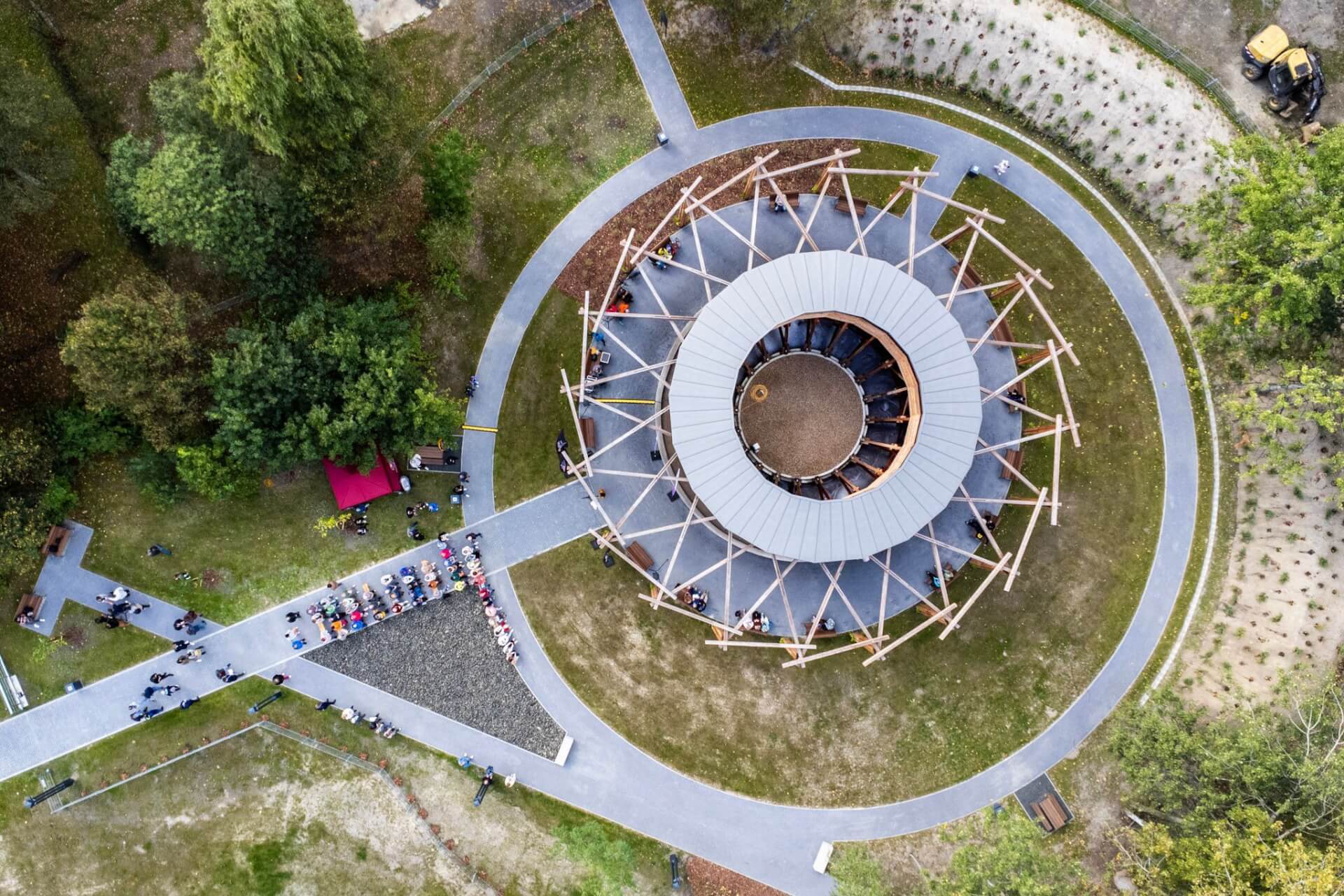 Tężnia na os. Tysiąclecia została wybudowana na planie okręgu