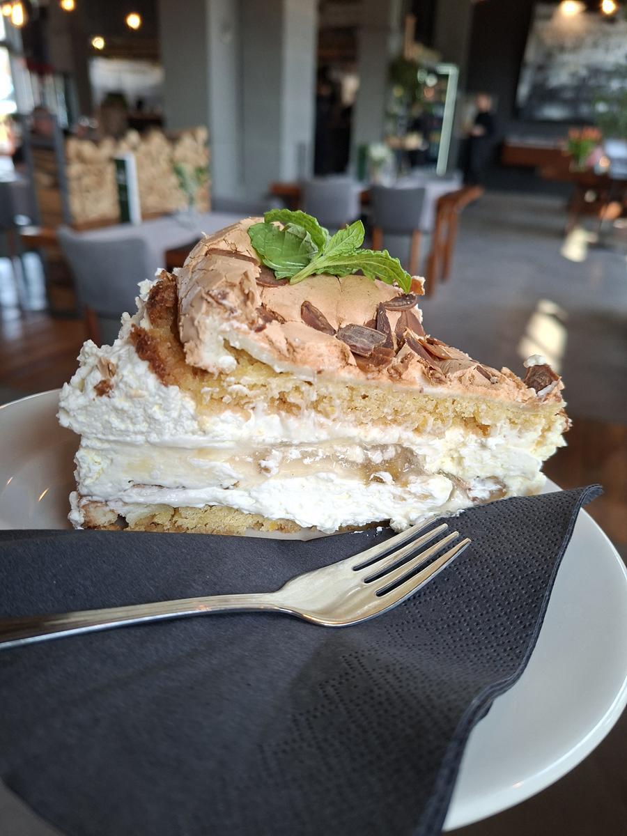 Tichauer Restaurant kwiecień 2026