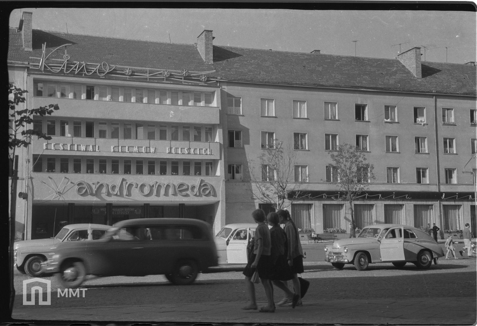 Tychy. Osiedle B. Plac Bolesława Bieruta (obecnie Krzysztofa Kamila Baczyńskiego). Kino «Andromeda». Lata 1960-1969.