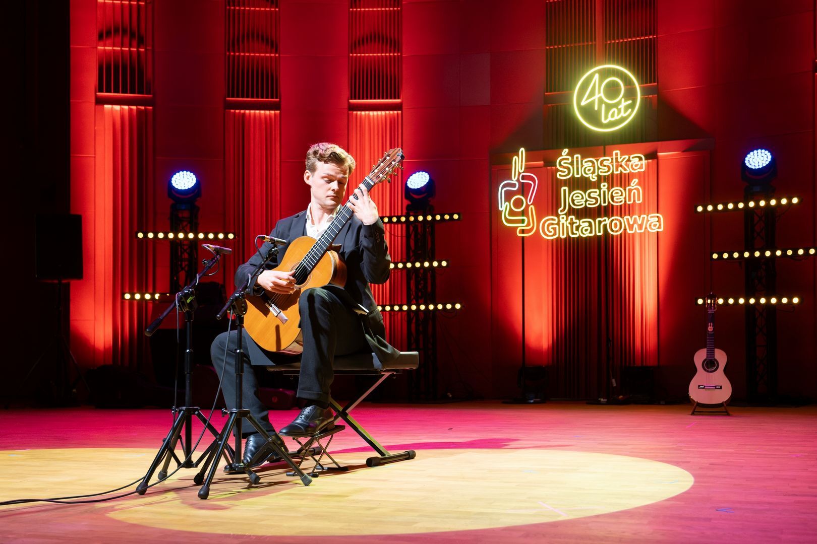 Finał XX »Śląskiej Jesieni Gitarowej«. Koncert laureatów. 3 miejsce – Torrin Williams. 24 października 2026