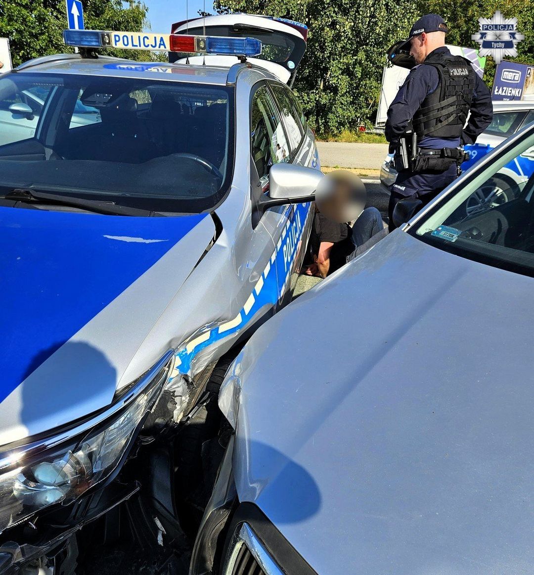 Tychy. Ul. Towarowa. Zatrzymanie pijanego kierowcy z Sosnowca bez uprawnień i z zakazem sądowym. 9 września 2025.