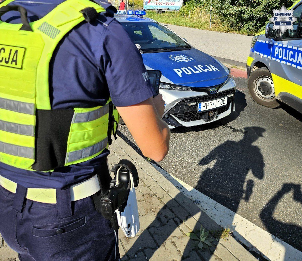 Tychy. Ul. Towarowa. Zatrzymanie pijanego kierowcy z Sosnowca bez uprawnień i z zakazem sądowym. 9 września 2025.