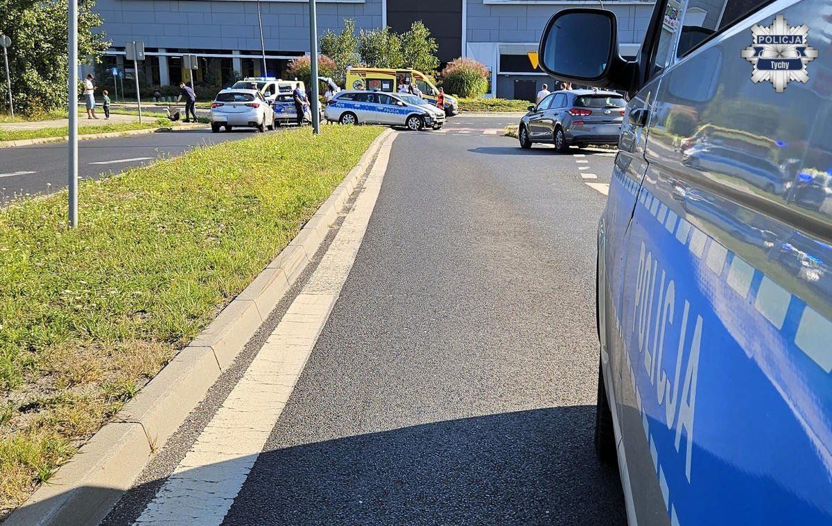 Tychy. Ul. Towarowa. Zatrzymanie pijanego kierowcy z Sosnowca bez uprawnień i z zakazem sądowym. 9 września 2025.