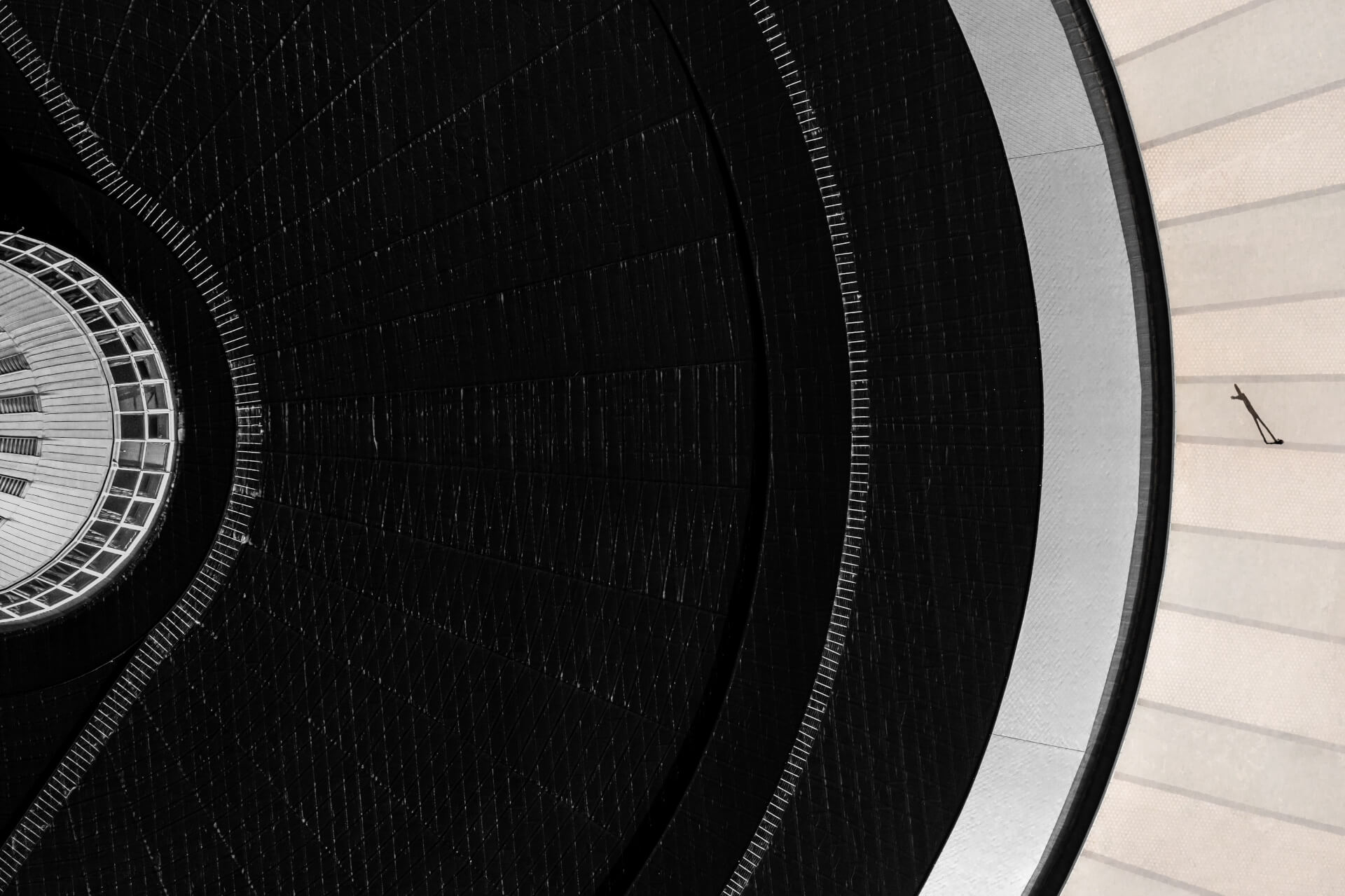 Ubiegłoroczna I NAGRODA: Piórek_Sebastian - Spodek nad miastem, życie pod nim