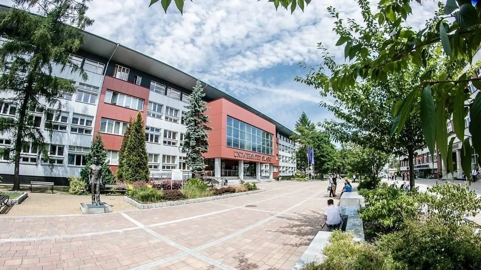 Rekrutacja na studia podyplomowe z języka śląskiego na Uniwersytecie Śląskim do 2 października. Mają wyszkolić liderów regionalnej edukacji językowej