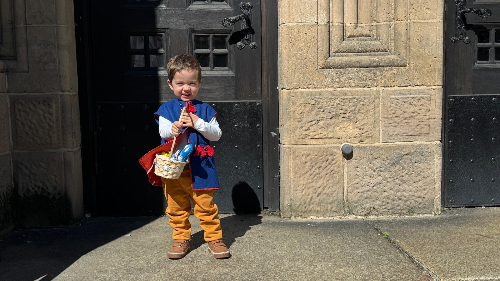 Święcenie w strojach Rozbarskich