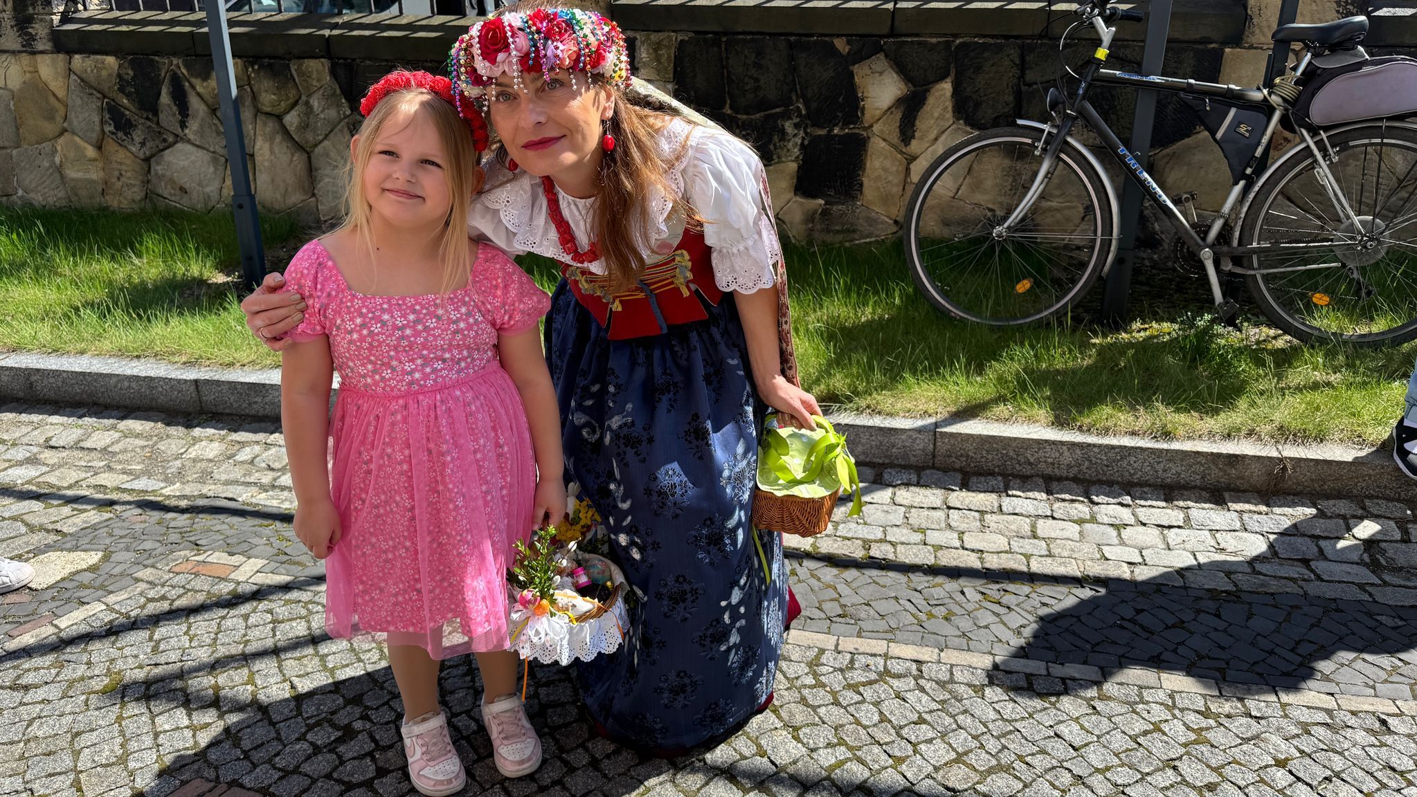 Święcenie w strojach Rozbarskich