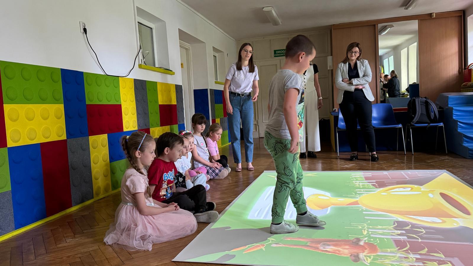 Zabrzańskie przedszkolaki uczą się angielskiego z technologią TIK? TAK!