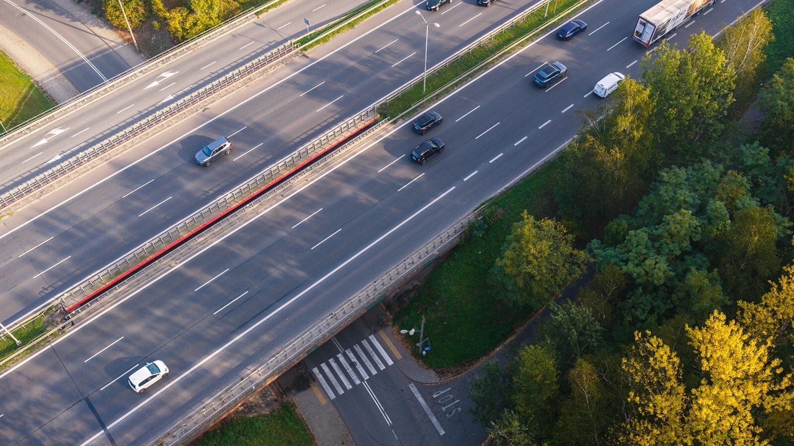 Zburzą i zbudują na nowo wiadukty na S86 na granicy Katowic i Sosnowca. GDDKiA ogłosiła przetarg na projekt przebudowy wiaduktów nad ul. Borki