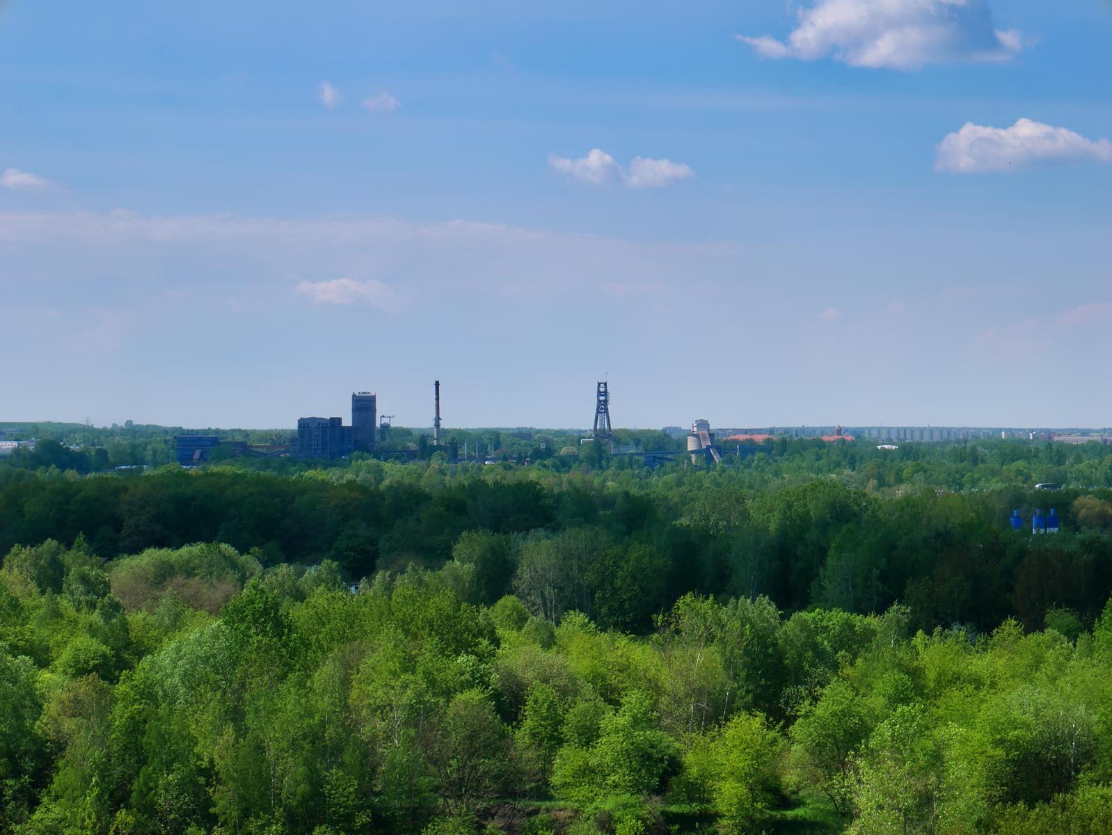 Widok z hałdy na KWK Sośnica maj 2025 Copy