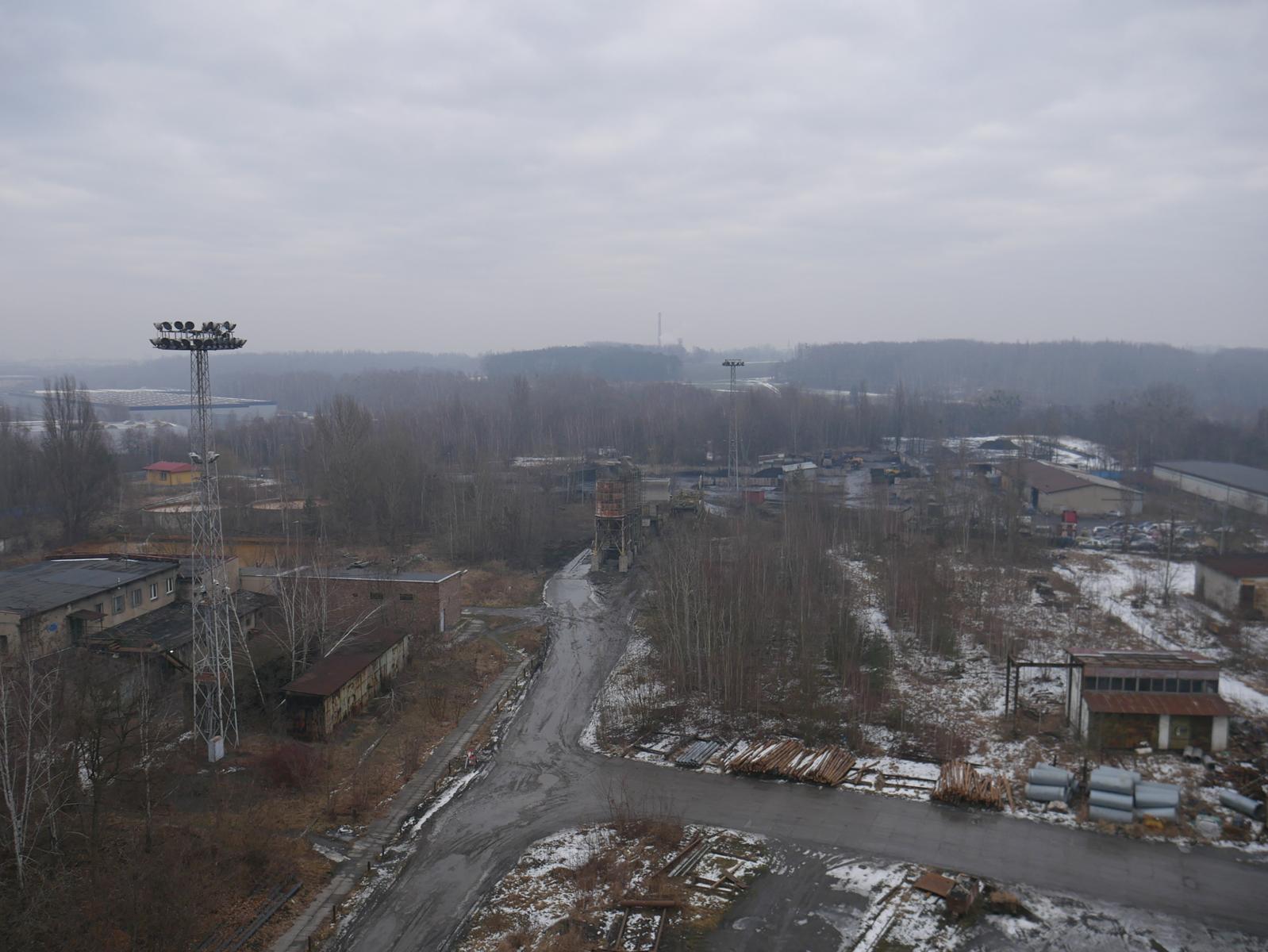 Widok z wieży szybu peryferyjnego w Pawłowie