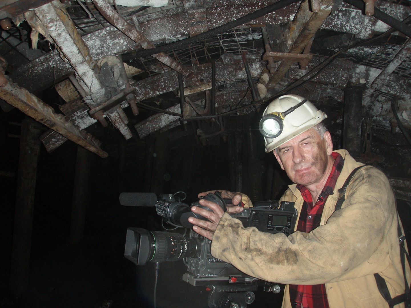 Wiktor Niedzicki w kopalni. 17 lipca 2007.