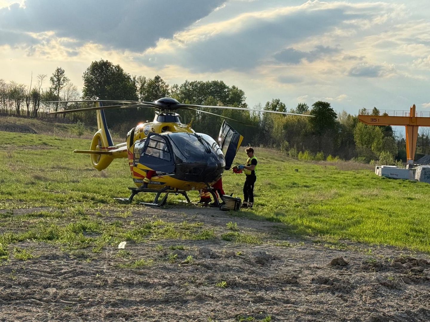 Wojkowice, ul. Fabryczna. Wybuch butli z gazem. 23 kwietnia 2025.