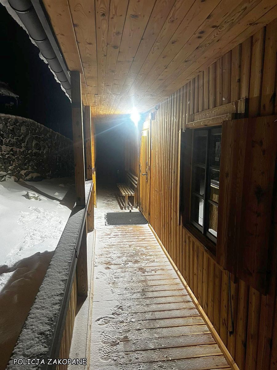 Agresywnych turystów obezwładnili i zatrzymali policjanci z Zakopanego