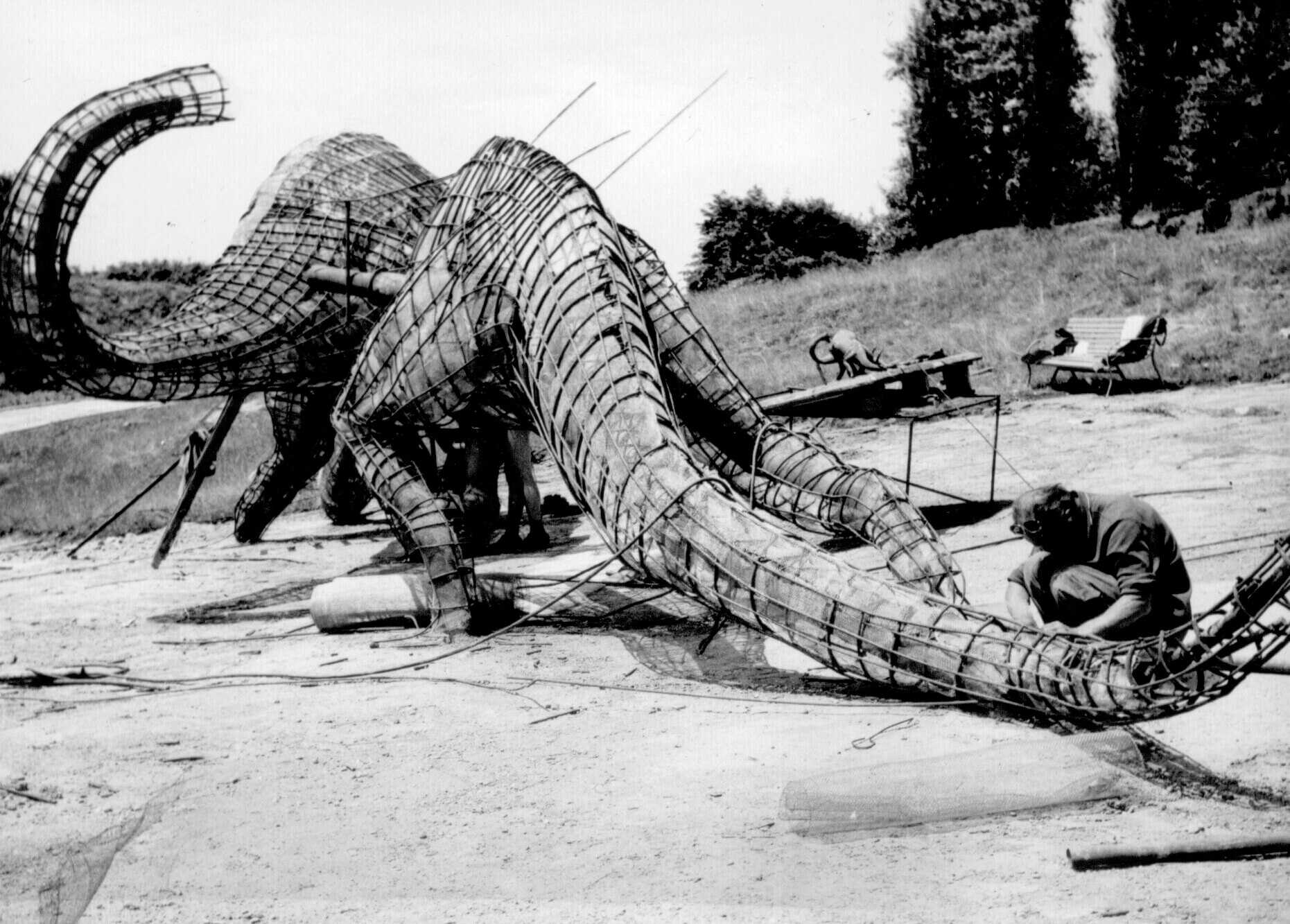 Metalowe elementy ławek w WPKiW pochodziły z pancernika Gneisenau