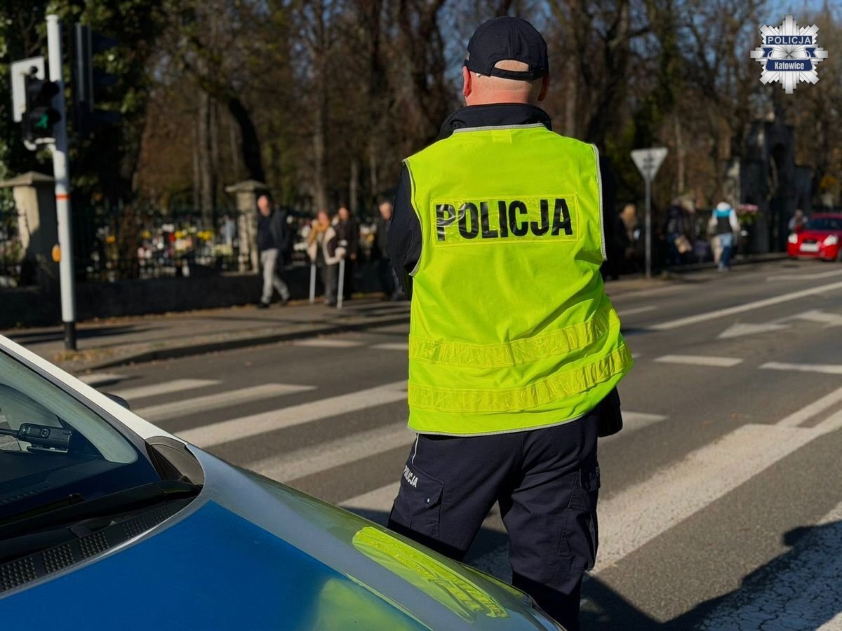 Wszystkich Swietych Katowice policja 1