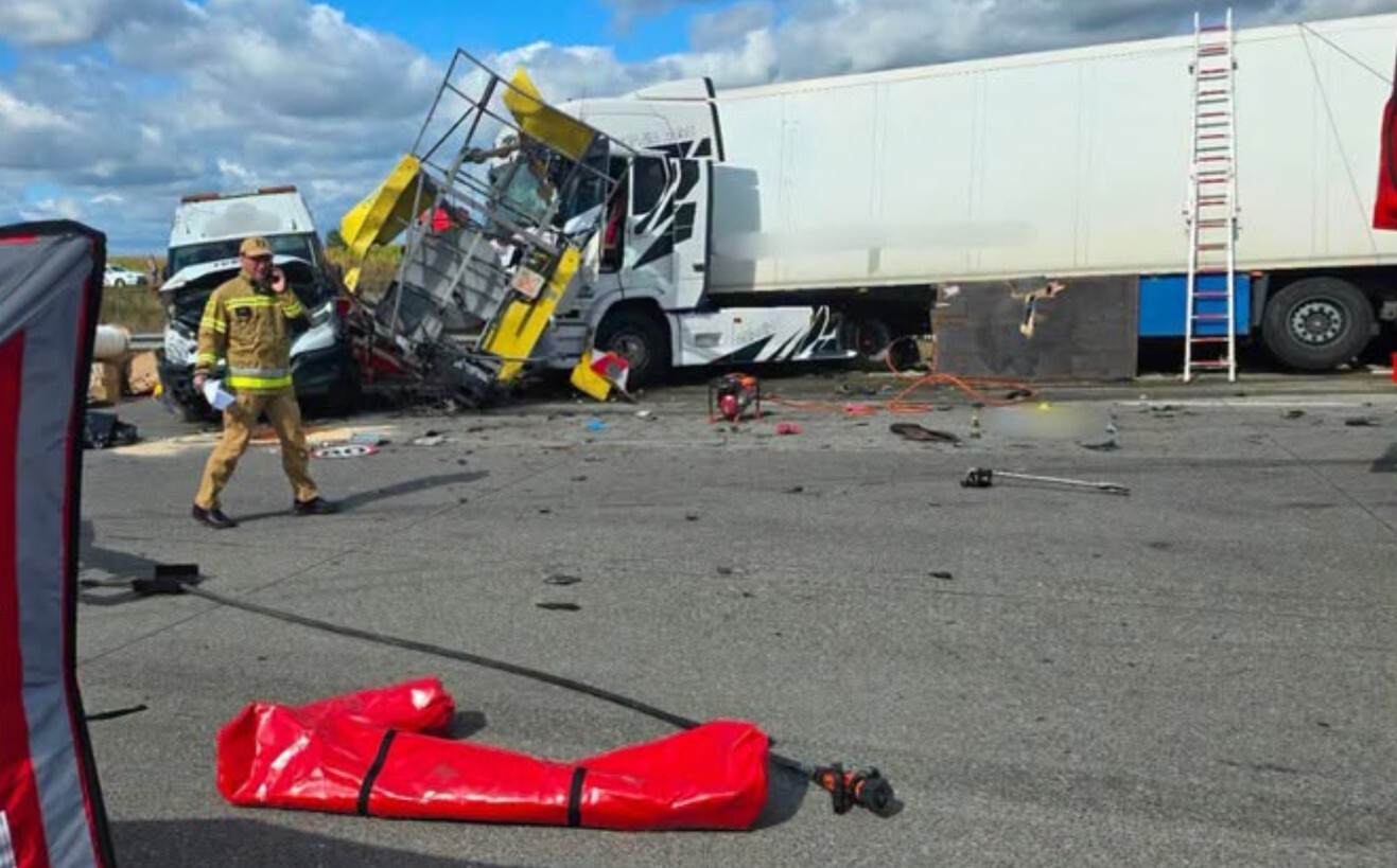 Wypadek na A1 pod Mykanowem