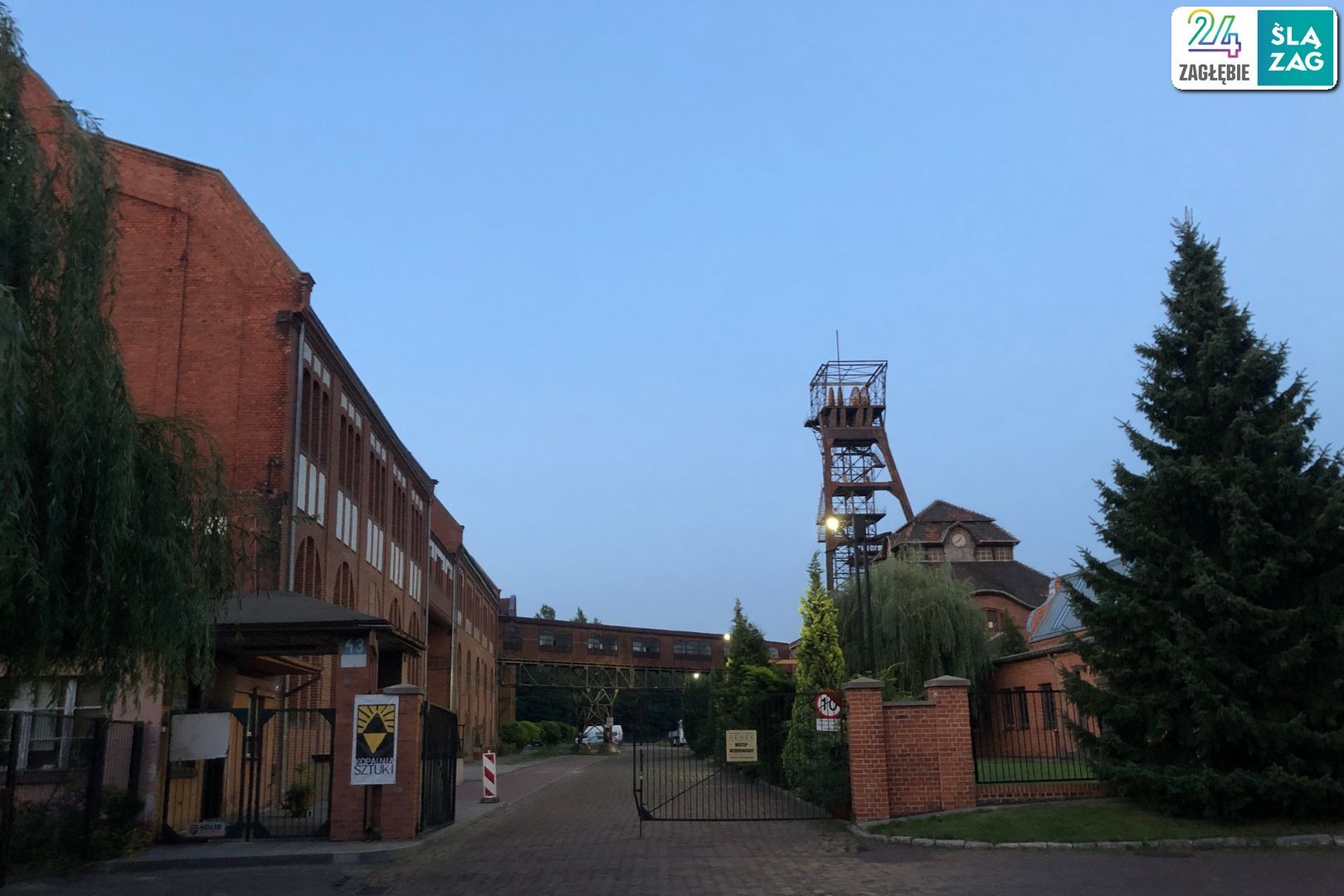 Zabrze-Biskupice. Dawna kopalnia «Ludwik». przy ul. Bolesława Hagera. Test nawigacji rowerowych: Google Maps, Apple Maps, Mapy.cz. Zdjęcia z trasy. 9 sierpnia 2025.