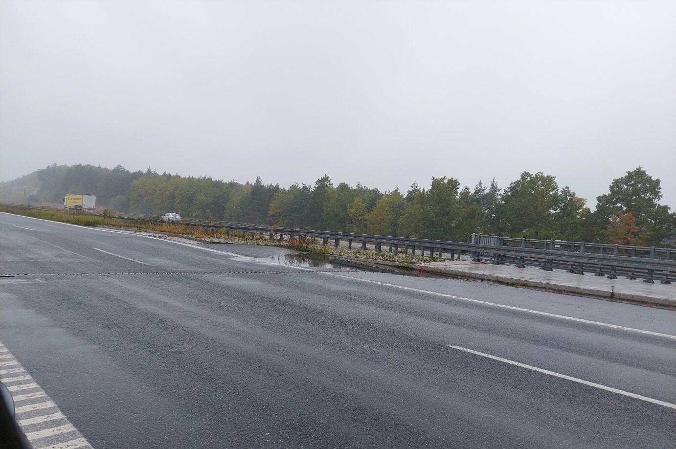 Zagłębie Dąbrowskie. Autostrada A1 – pofałdowana nawierzchnia.