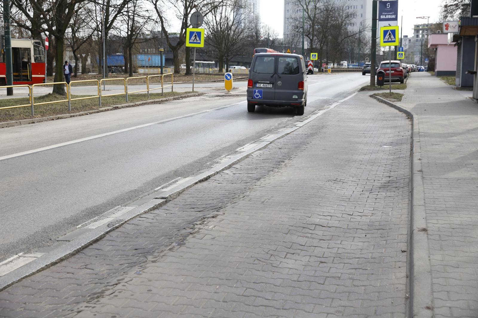 Zatoka autobusowa, al. Korfantego, Katowice