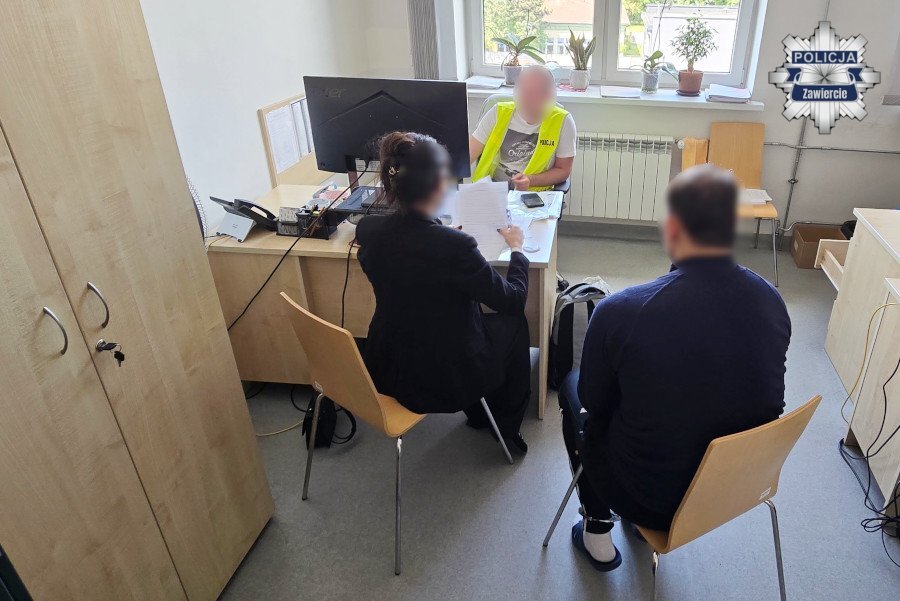 Zawiercie. Zatrzymanie Gruzina, który okradał sklepy. Przyznał się i czeka na wydalenie z Polski. Maj 2026