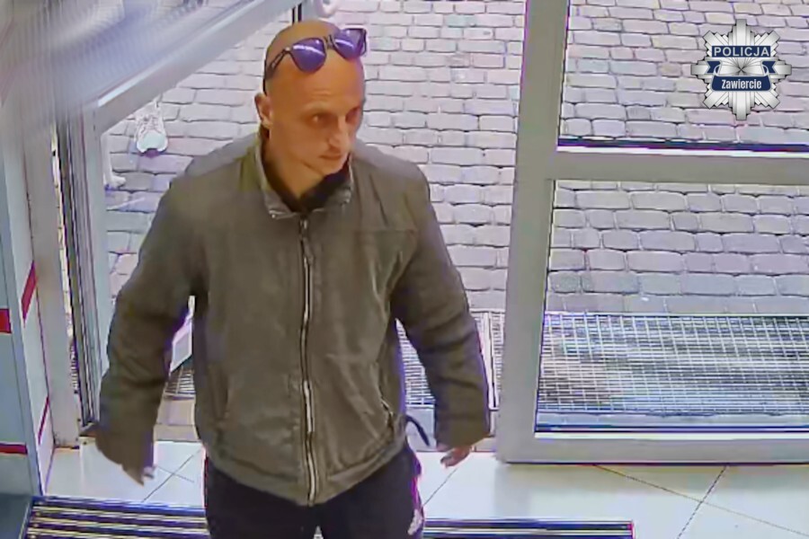Zawiercie. Podejrzewany o kradzież w drogerii »Rossmann« przy ulicy 3 Maja 33. 9 lipca 2026