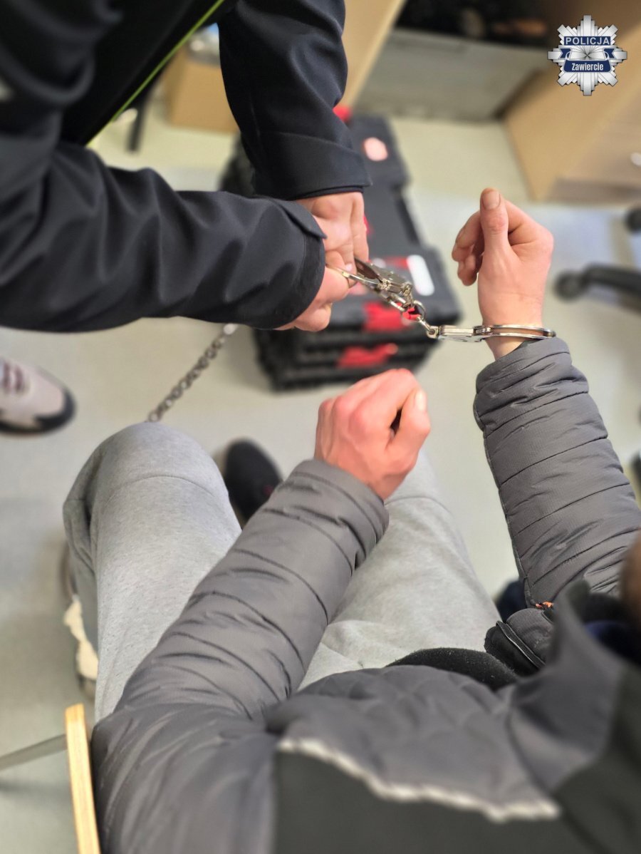 Zawiercie. Celowe potrącenie pieszych przy ulicy Nowowierzbowej. 15 listopada 2025.