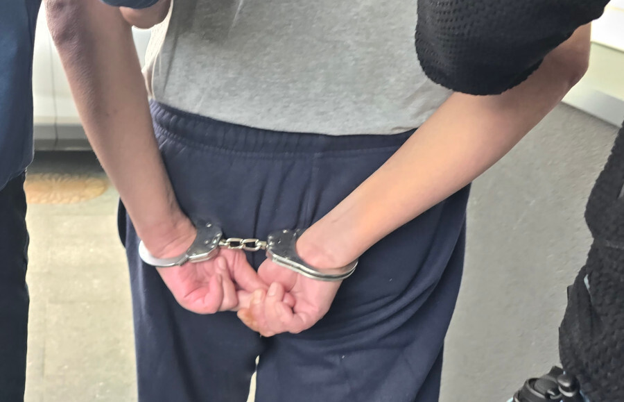 Zawiercie. Zatrzymanie 55-latka za znęcanie się nad 81-letnią matką. 16 kwietnia 2026