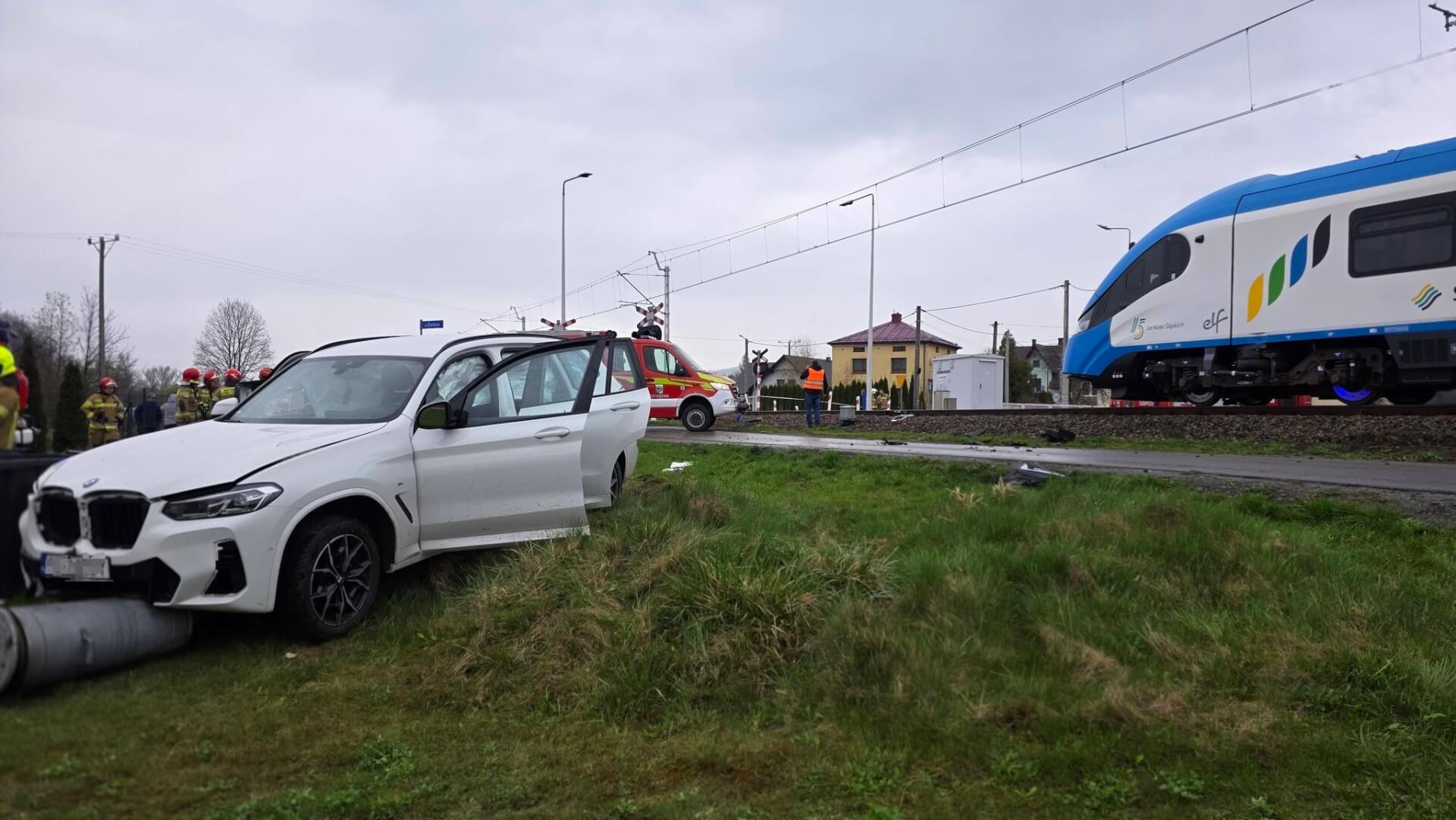 Zderzenie pociag Ciecina Zywiec 3