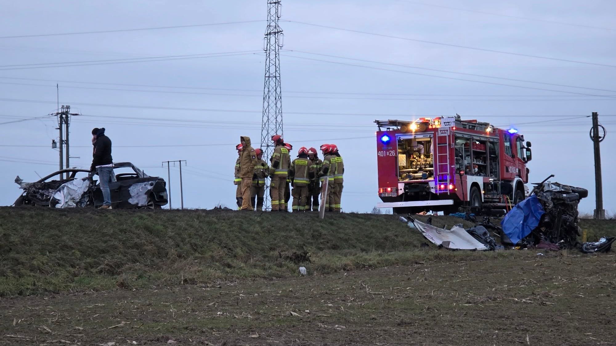 Zielęcice, gm. Skarbmierz, pow. Brzeg. Wypadek w wigilię – 6 ofiar śmiertelnych. 24 grudnia 2025.