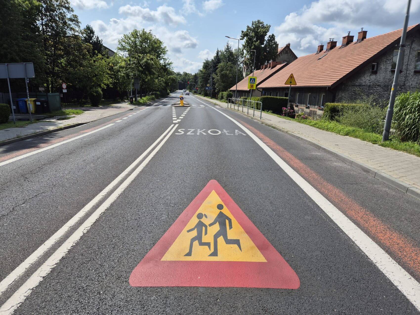 Znak uwaga dzieci przy szkołach, Katowice